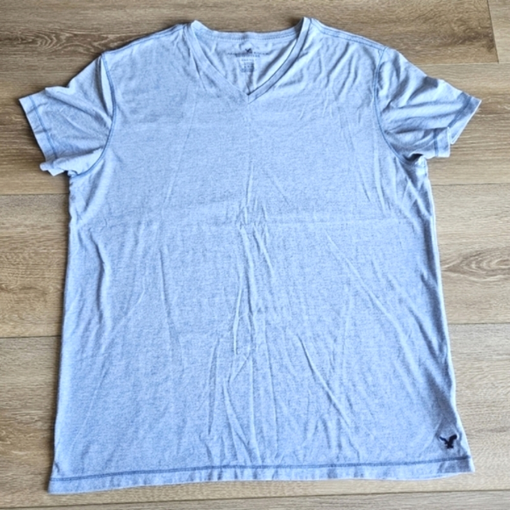 Men’s American Eagle Light Blue V-Neck Short Sleeve Tee Shirt | Size XL